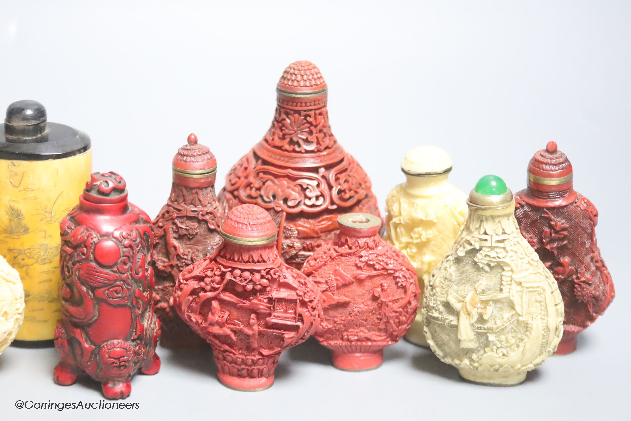 Mixed composition Chinese snuff bottles